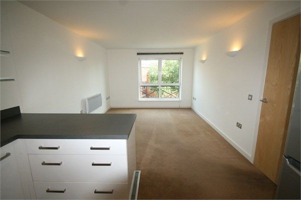 Flat to rent in Alpha House, Northampton, Broad Street