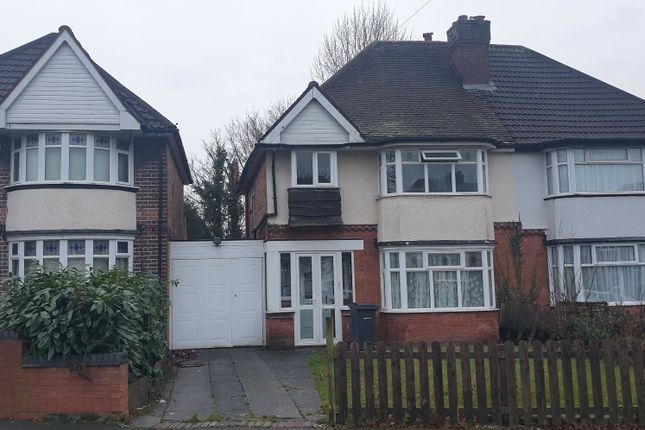 Thumbnail Semi-detached house to rent in Flaxley Road, Birmingham