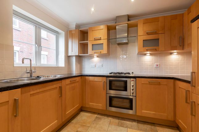 19 Emperor Court, 19, Brookbank Close, Cheltenham photo 3