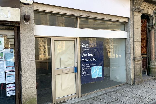 Retail premises to let in Commercial Street, Camborne