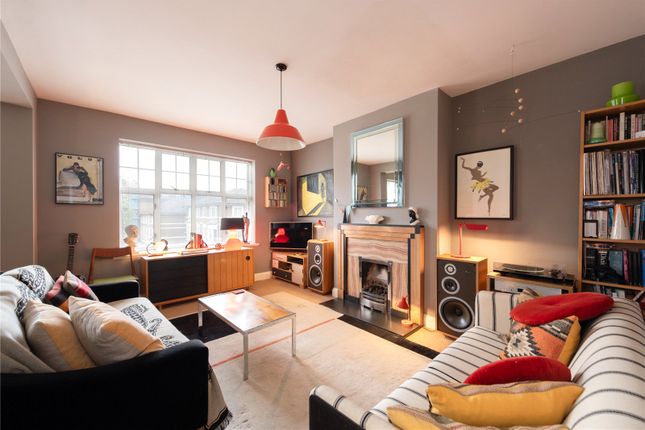 Thumbnail Flat for sale in Havercourt, Haverstock Hill, London