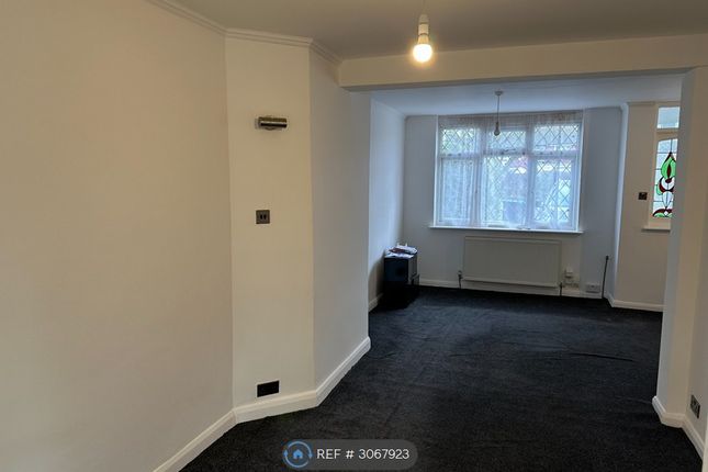Knollmead Road, Surbiton photo 2