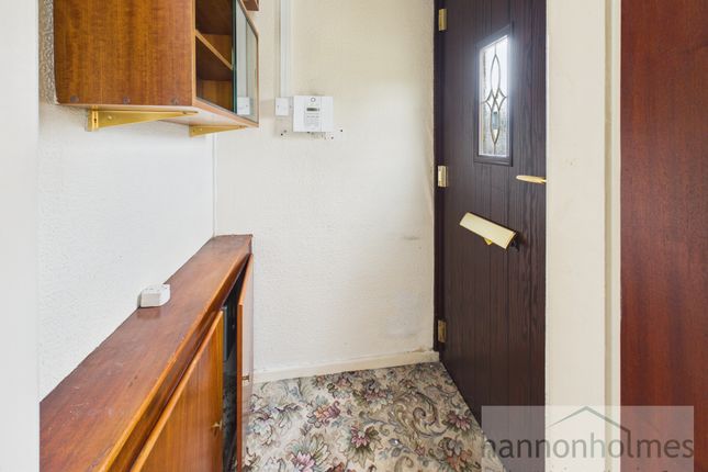 13, Martin Avenue, Bolton photo 3