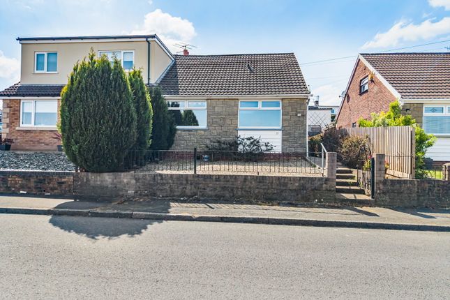 53, Forest Avenue, Hengoed photo 2