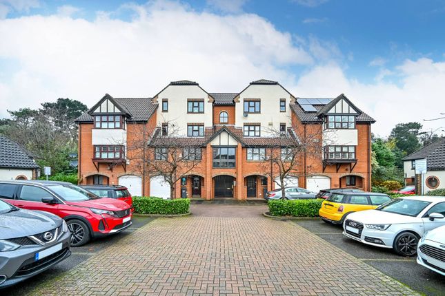 Thumbnail Flat for sale in Beaumont Place, Isleworth