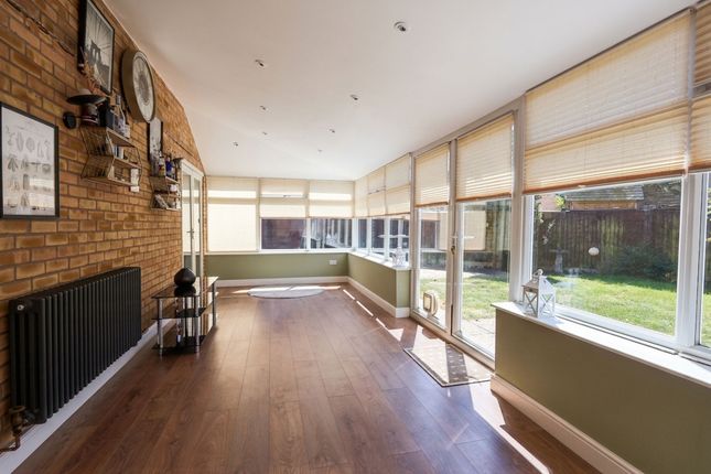 75 Collier Close, Ely photo 4