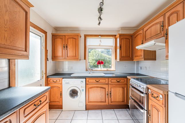 43, Wester Drylaw Drive, Edinburgh photo 4
