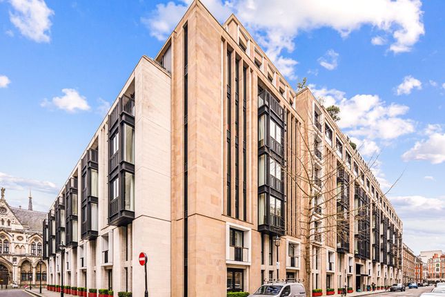 Flat for sale in Carey Street, Covent Garden London