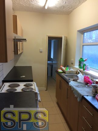 Terraced house to rent in Carlton Road, Stoke-On-Trent