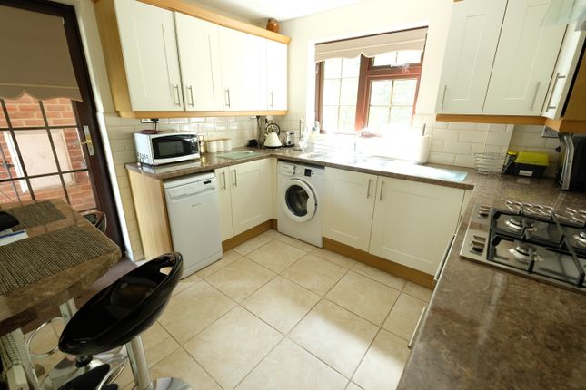 Foxtail Drive, Dibden Purlieu photo 4