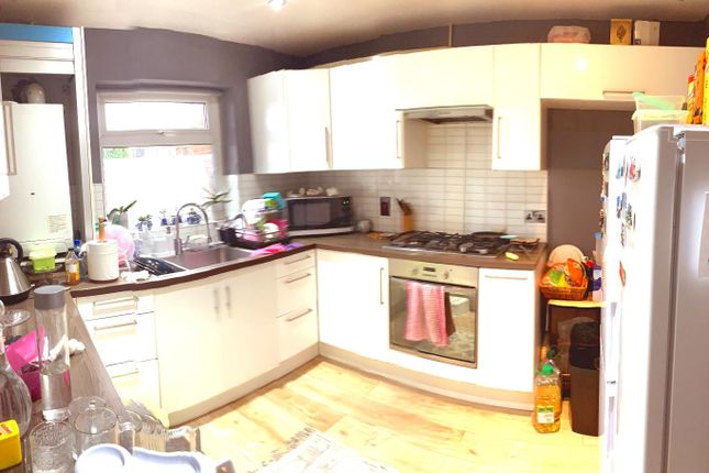 85 Rayners Lane, Harrow, London photo 3