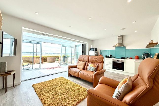 3, Hive Gardens 71 Chaddesley Glen, Sandbanks photo 2