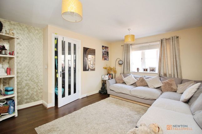 27 Friswell Close, Leicester photo 4