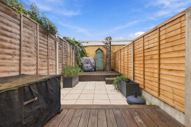 Claude Road, London, E13 0QB, LONDON photo 3