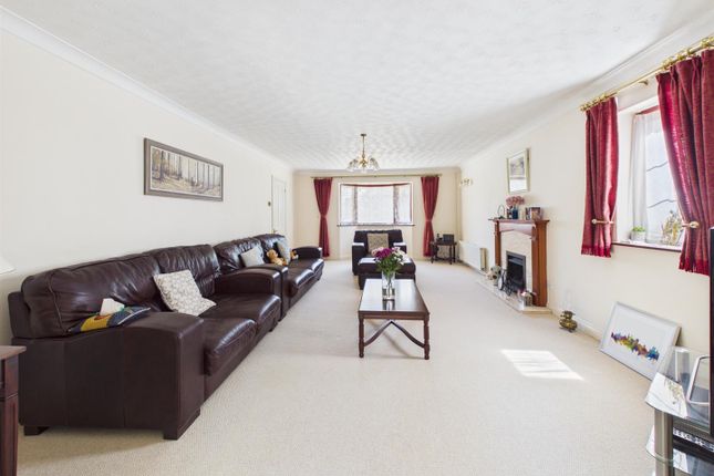 3, Sunnycroft Mews, Gloucestershire photo 3
