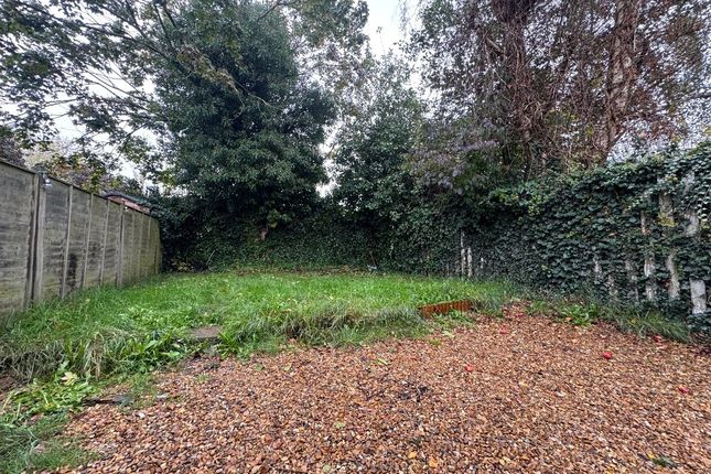 Marshworth, Milton Keynes photo 4
