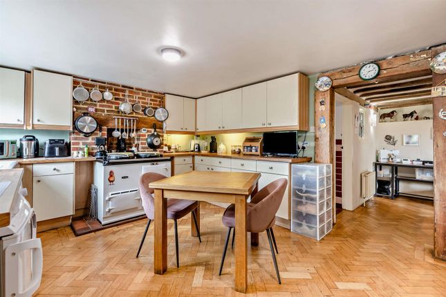 Bramble Cottage, Fairbourne Lane, Maidstone photo 4