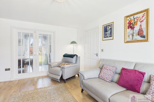 20, Fairgrove Drive, Lindsayfield, East Kilbride photo 4