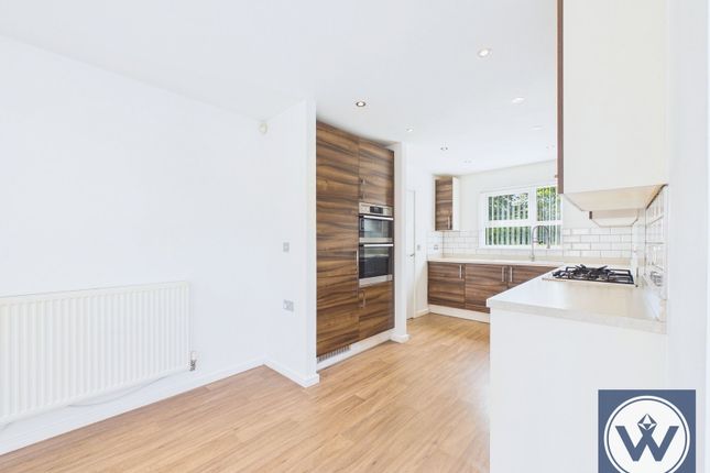23, River View Drive, Salford photo 3