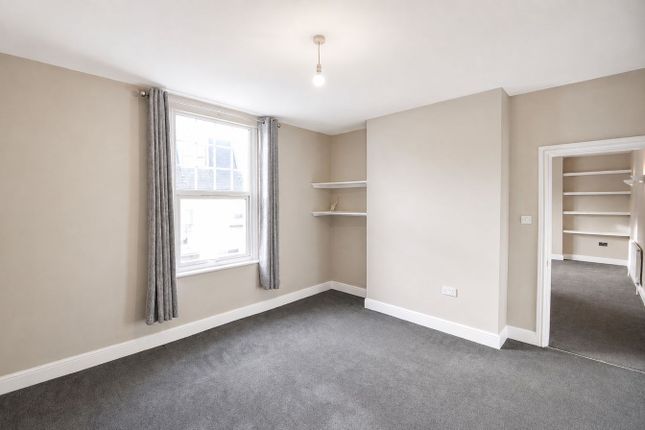 4B, Baker Street, WEYBRIDGE photo 5