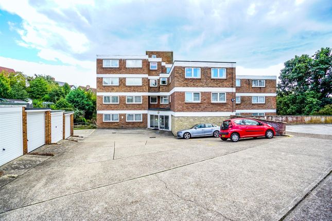 Flat for sale in Linton Court, Linton Road, Hastings