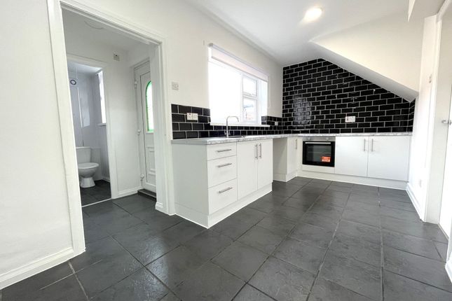 7 Ridley Avenue, Chester Le Street photo 5