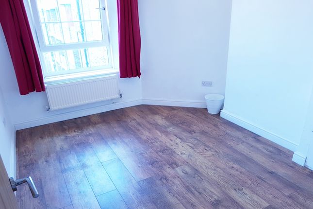 4 Bedroom Flat For Rent