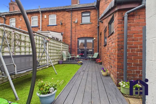 64 Park Road, Chorley photo 4