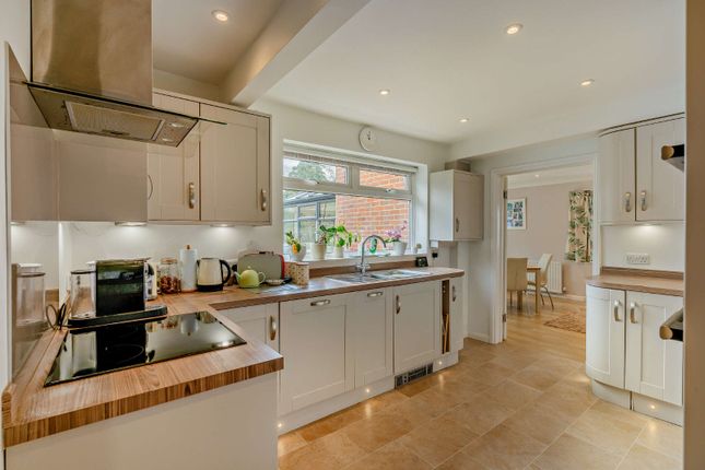 13, Shortheath Road, Surrey photo 4
