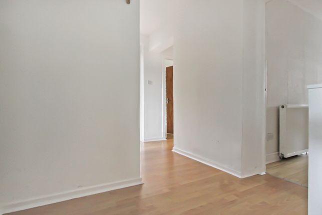 221, Cornhill Drive, Aberdeen photo 3