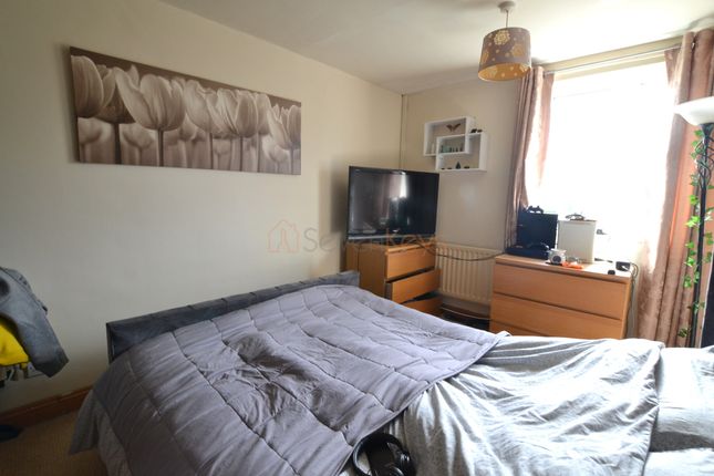20 St Oswins Place, Consett photo 4