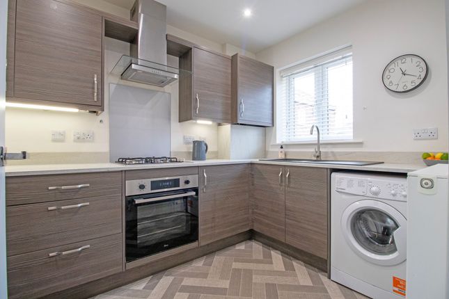 2a Moor Croft, Scunthorpe photo 4
