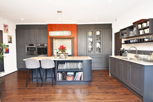 72 Leadhall Lane, Harrogate photo 4