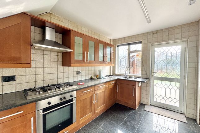 63, Brent Road, Southall photo 2