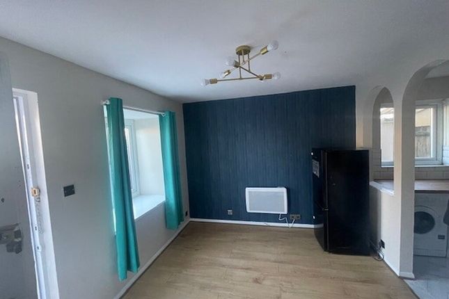 18, TAMWORTH LANE Mitcham  Eastfields Mitcham, london photo 4