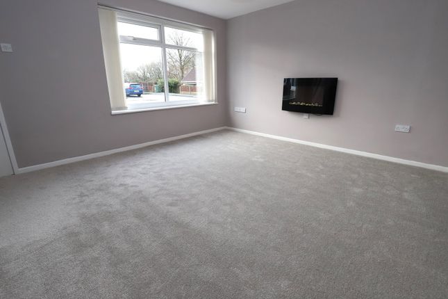 20, Castle Croft, Bolton photo 3