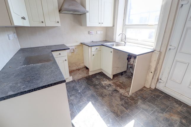 30, Gorple Street, Burnley photo 3