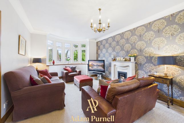 77 Leicester Road, Hinckley photo 3