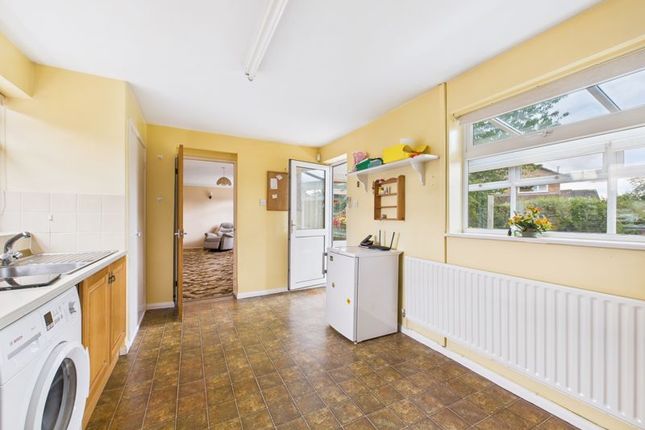39, Dozule Close, Stonehouse photo 3