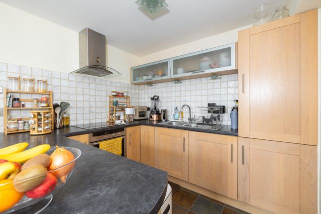 Flat 11, The Mill House, Ferry Street, Bristol photo 2