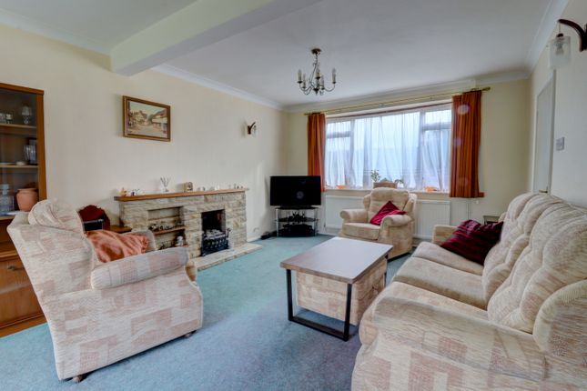 57, Westmead, Buckinghamshire photo 3