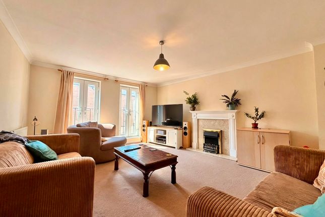 7, Fleming Way, Exeter photo 3