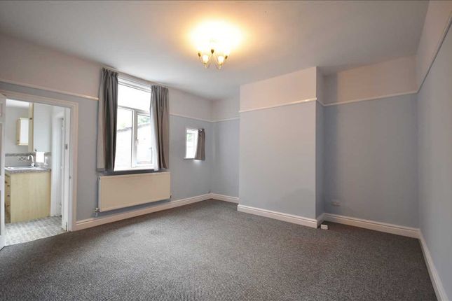 19, Carr Lane, Chorley photo 4