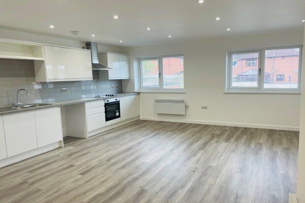 Flat to rent in Sandon Road, Stoke-On-Trent