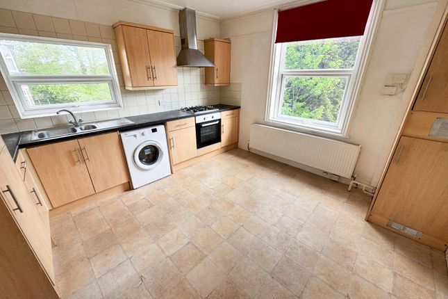 16, Street Lane, Leeds photo 4