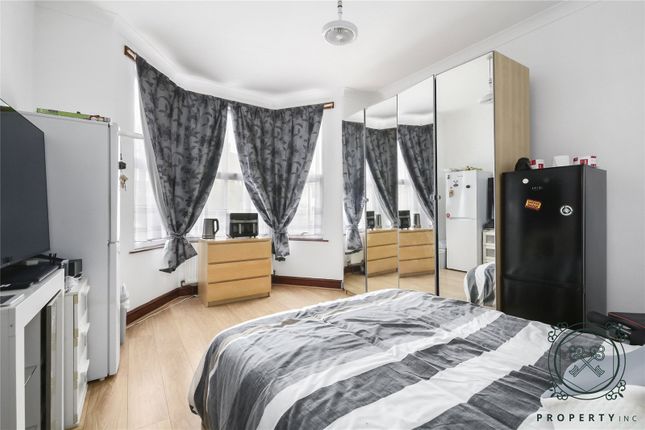 187, Westbury Avenue, London photo 2