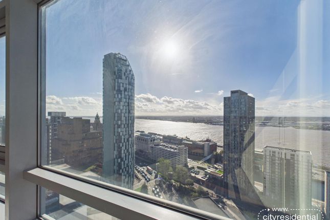 Beetham Tower, Liverpool photo 2