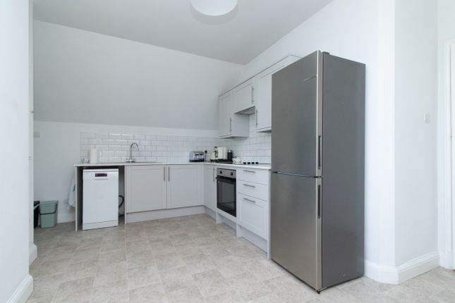 Mar Croft, Flat 6, North Foreland Avenue, Broadstairs photo 3