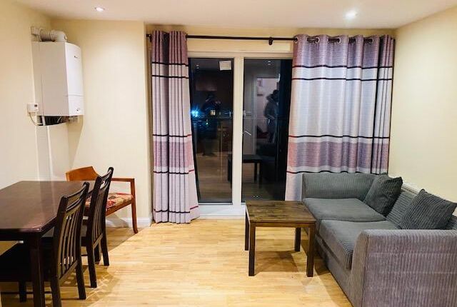 Flat 51, Punam Appartment, 40a Windsor Close, Northwood photo 2