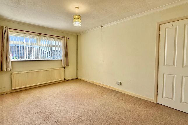 25, Ingledene Close, Gosport photo 4